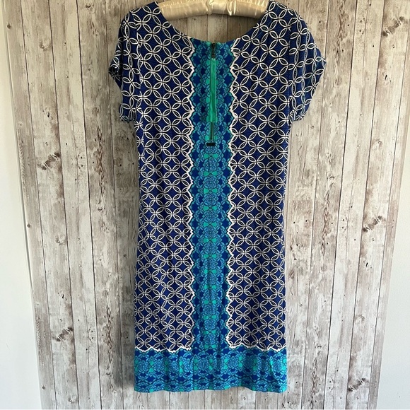 Hatley Blue and Teal Patterned Short Sleeve Dress Small - Picture 2 of 3